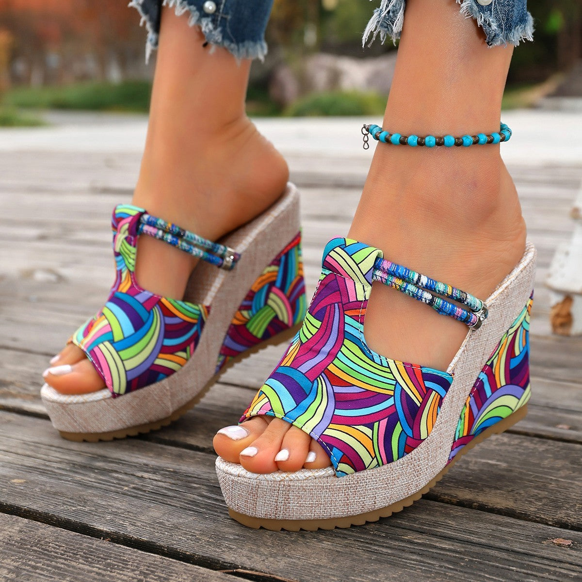 Damen modische Wedge-Sandalen mit buntem Mustermix und bequemer Sohle