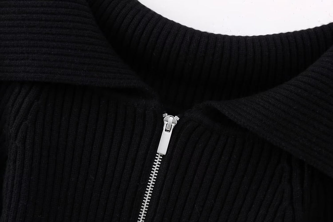Damen Kurz geschnittene Rippenstrick-Jacke mit weitem Carmenkragen und durchgehendem Reißverschluss Shop Nory