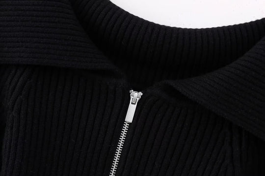 Damen Kurz geschnittene Rippenstrick-Jacke mit weitem Carmenkragen und durchgehendem Reißverschluss Shop Nory