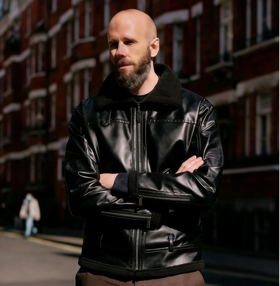 Herren Kunstleder-Fliegerjacke mit Teddyfutter, Reißverschlüssen und Stehkragen Shop Nory