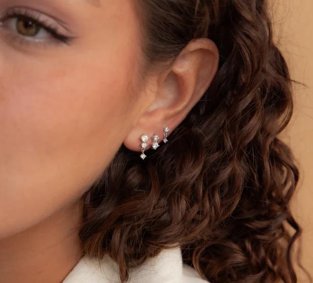 Damen Ohrhänger mit funkelnden Zirkonia und ansprechendem Design Shop Nory