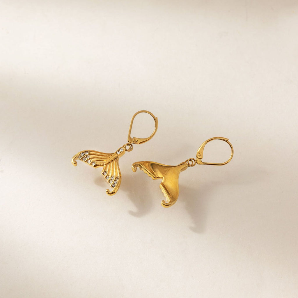 Damen Ohrhänger im eleganten Design mit muschelförmigem Anhänger und Zirkonia Besatz Shop Nory