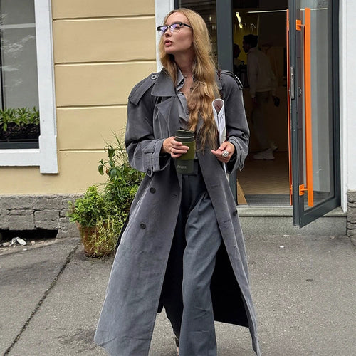 Damen Maxilanger Oversize-Trenchcoat aus softem Velours mit Schulterpatten und doppelreihiger Knopfleiste Shop Nory