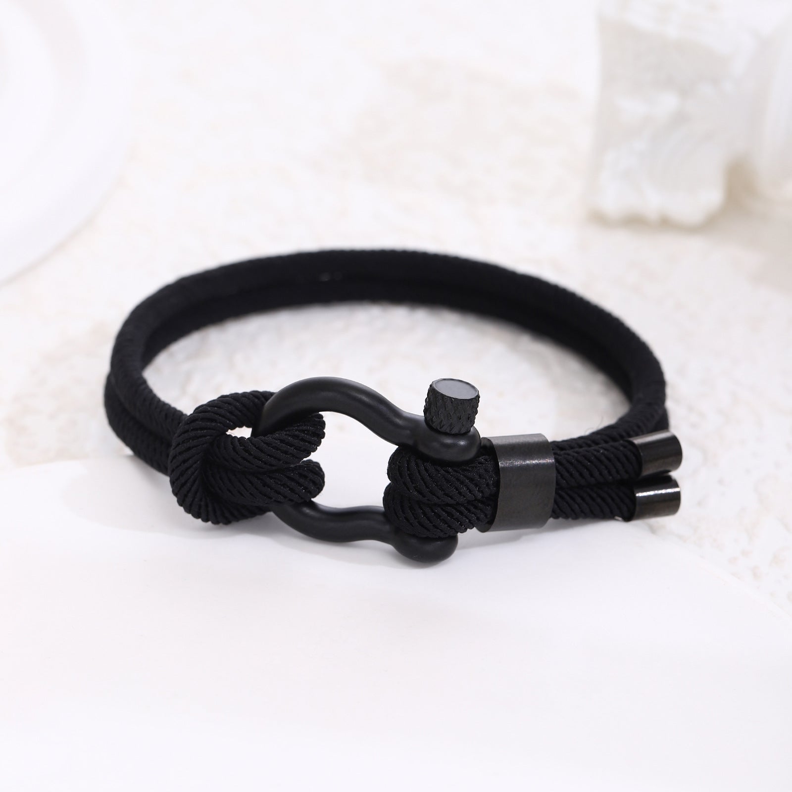 Herrenarmband aus geflochtenem Paracord mit stylischem Metallverschluss Shop Nory