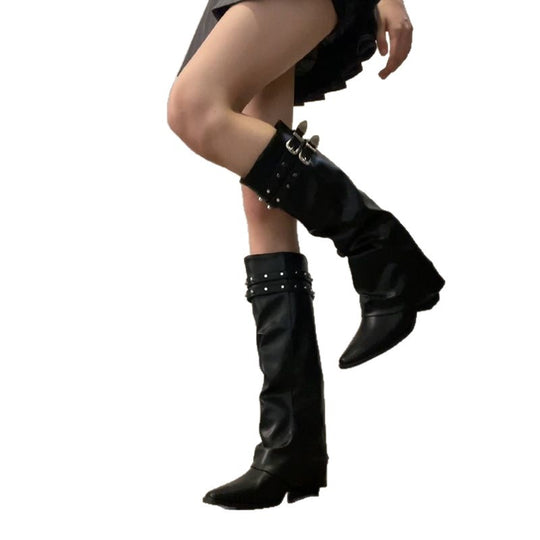 Damen Schlupf-Kniestiefel im Biker-Look mit Nieten- und Doppel-Schnallenriemen Shop Nory