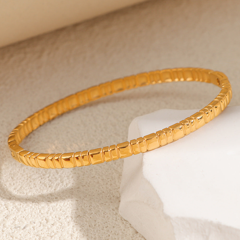 Damen modisches Armband mit einzigartigem Kettendesign Shop Nory