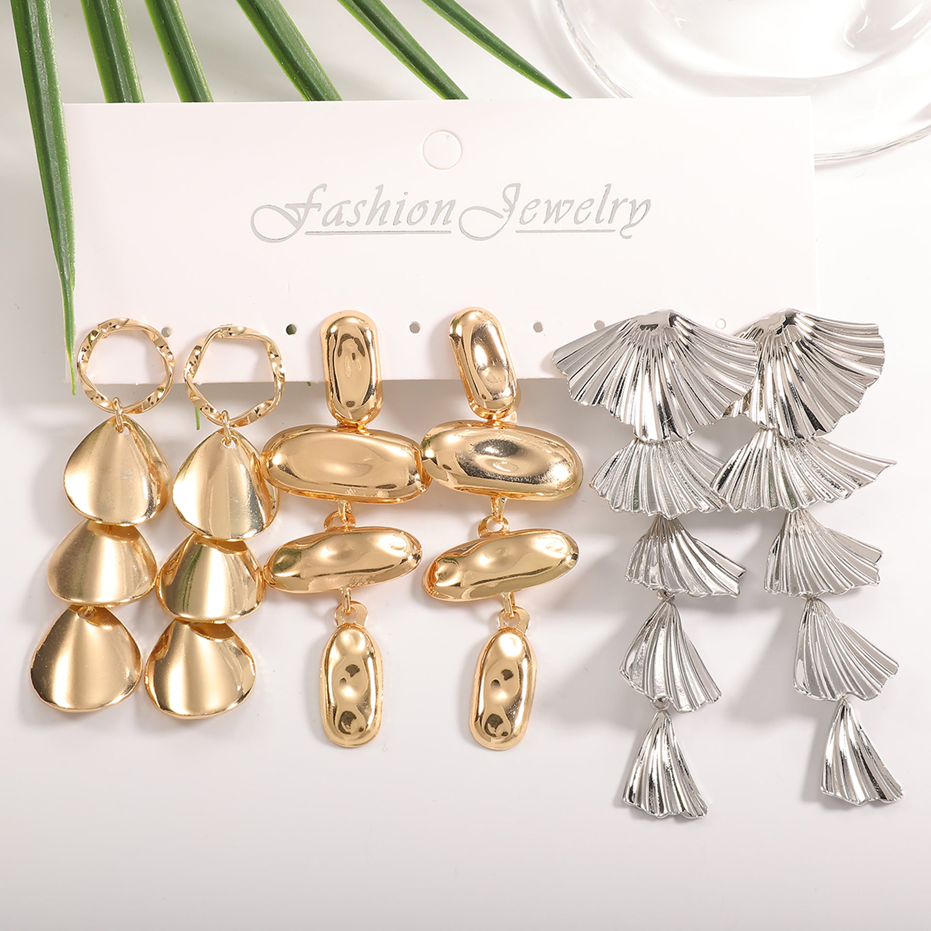 Damen Ohrhänger mit modernem, skulpturalem Design Shop Nory