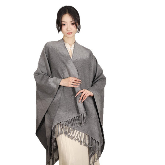 Damen Oversize-Poncho aus Wollmix mit verwaschenem Karo und Fransensaum Shop Nory
