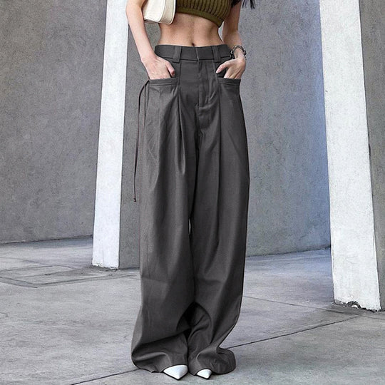 Damen nan hochtaillierte weite Bundfaltenhose mit Cargo‑Details, Gürtelschlaufen und geradem Beinschnitt Shop Nory
