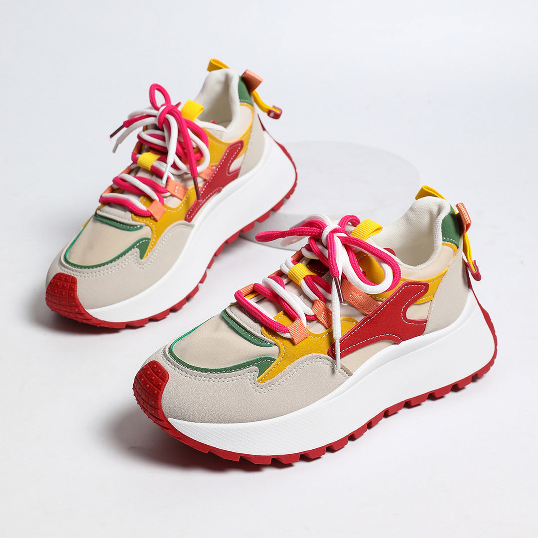 Damen Plateau-Sneaker mit mehrlagigem Obermaterial, gepolsterter Ferse und griffiger Profilsohle Shop Nory
