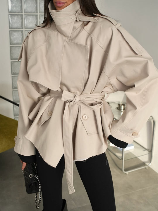 Damen Kurztrench mit weitem Stehkragen, Schulterklappen und Taillengürtel Shop Nory