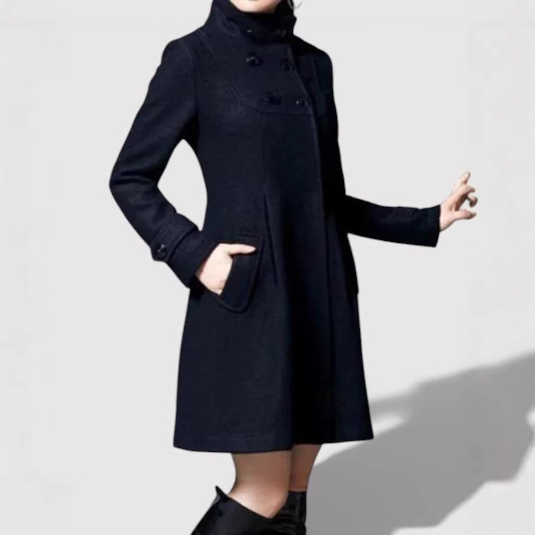 Damen Modische Übergangsjacke mit Kapuze und Knopfdetails