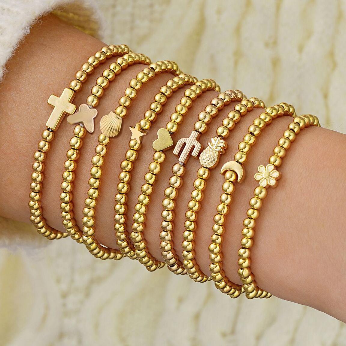 Damen Armband-Set mit charmanten Anhängern und stylischem Design Shop Nory