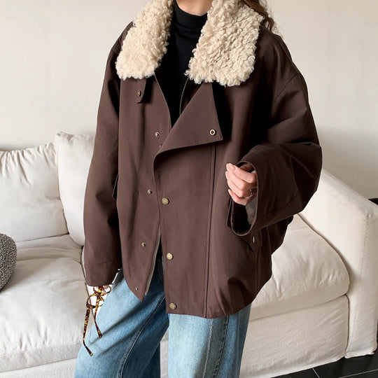 Damen Oversize-Kurzjacke mit Teddykragen und Pattentaschen Shop Nory