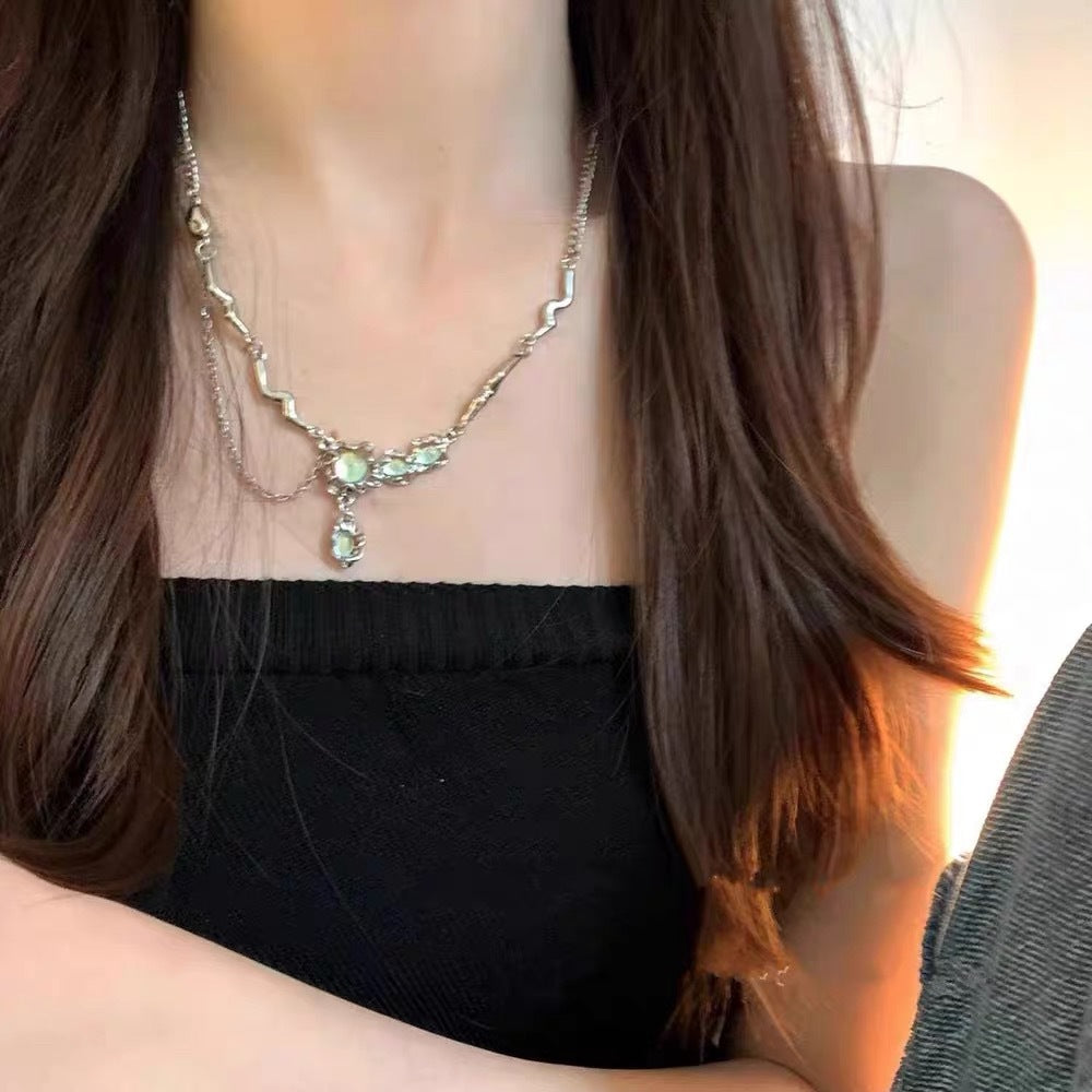 Damen Halskette mit Kunststein-Statement und raffinierter Gliederkette Shop Nory