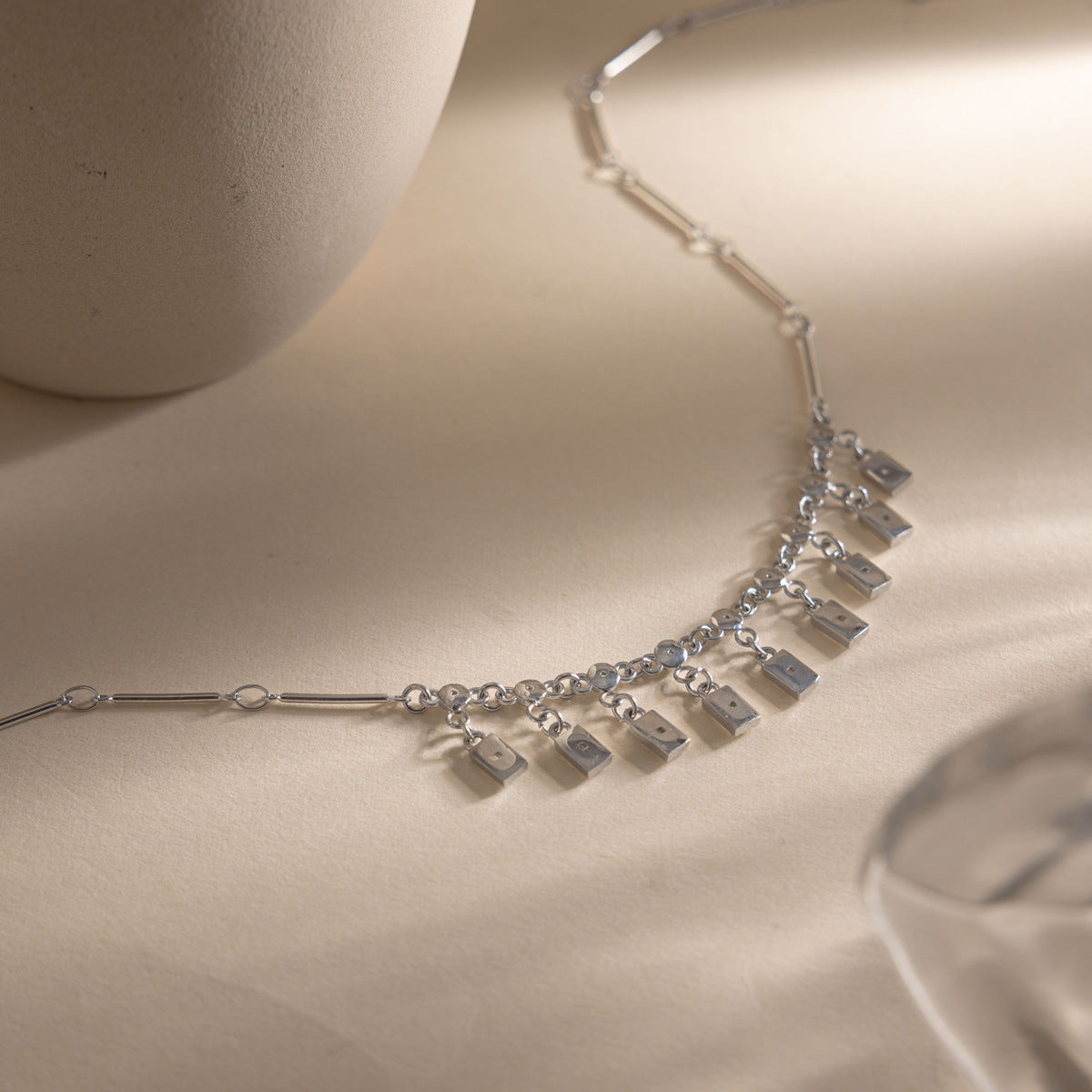 Damen modische Halskette mit hängenden Zirkonia-Elementen Shop Nory
