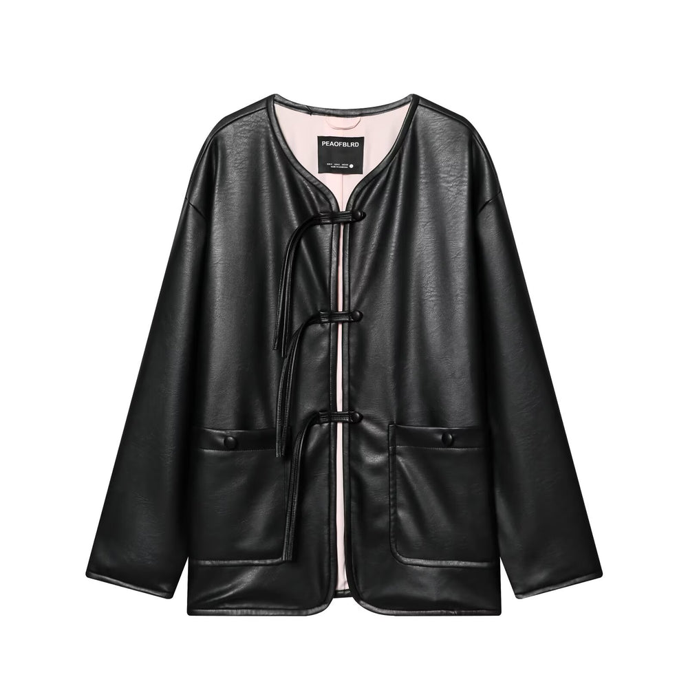 Damen Oversize Kunstlederjacke mit kinesi‑inspirierten Kordelverschlüssen Shop Nory
