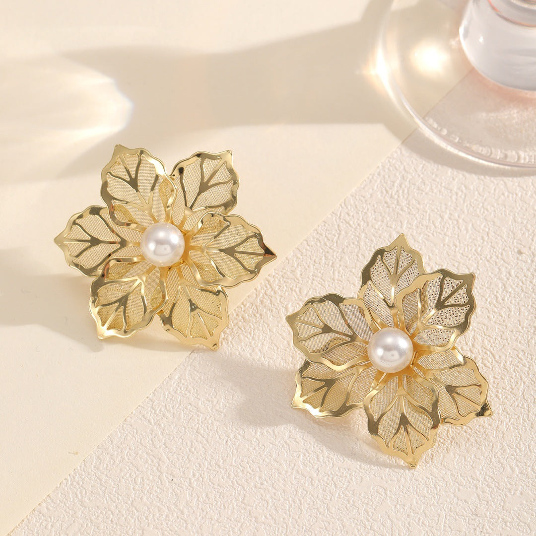 Damen Ohrringe im filigranen Blüten-Design Shop Nory