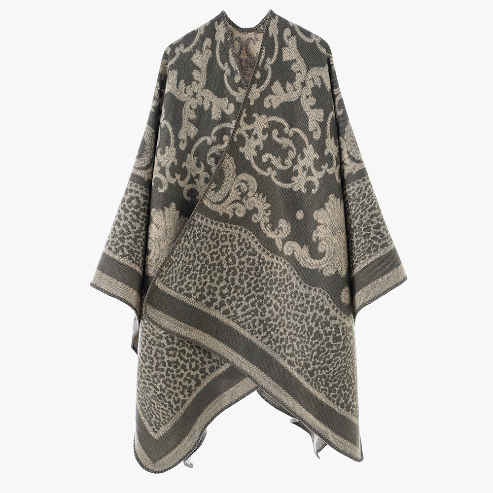Damen Jacquard‑Capeponcho mit barockem Ornamentmuster und spitzem Zipfelsaum Shop Nory