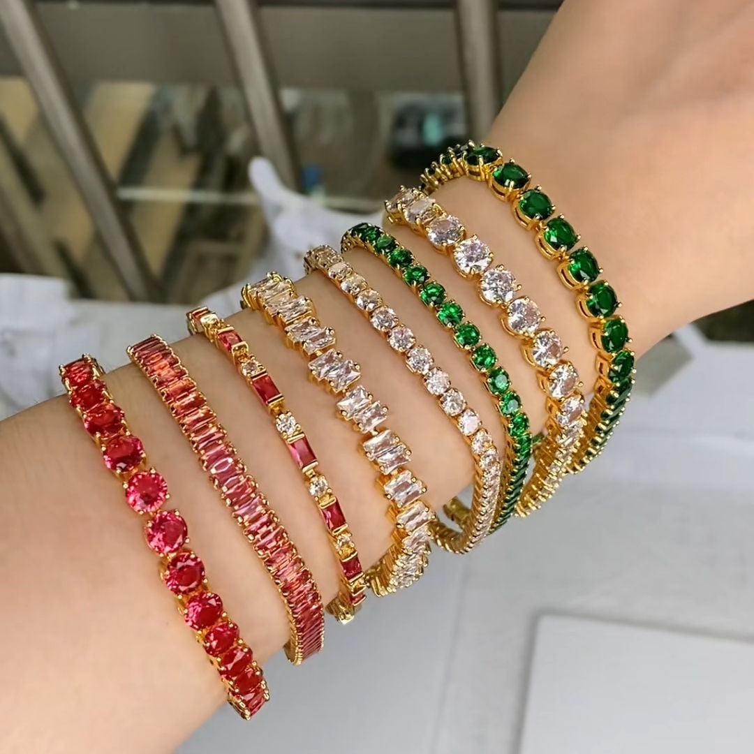 Damen Armband mit funkelnden Zirkonia und eleganter Goldbeschichtung Shop Nory