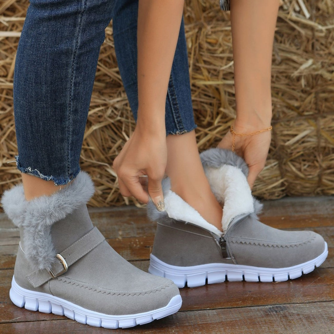 Damen Gefütterte Ankle-Boots aus Wildlederoptik mit Kunstfellkragen, seitlichem Reißverschluss und leichter Profilsohle Shop Nory