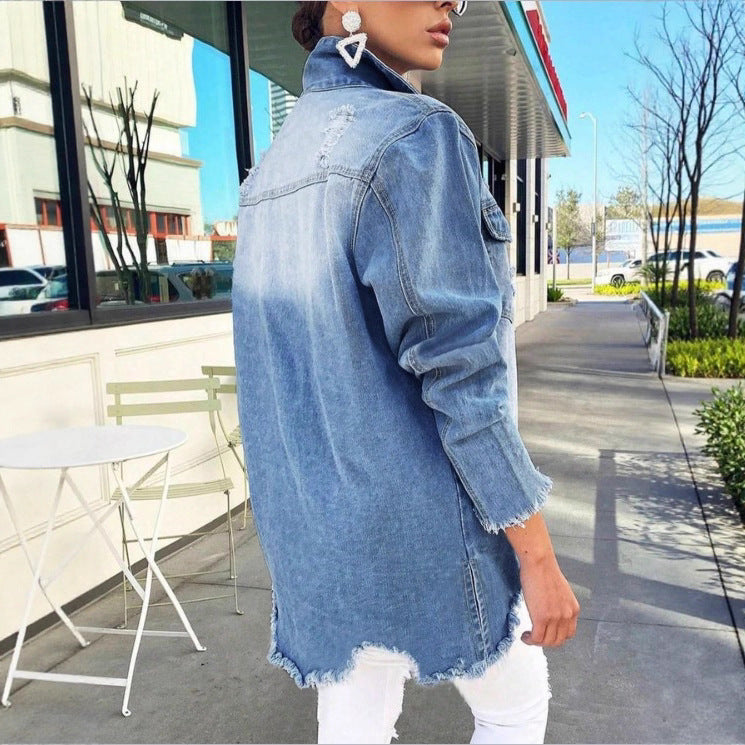 Damen Oversize-Denimjacke mit Destroyed-Details, längerem Schnitt und ausgefranstem Saum Shop Nory