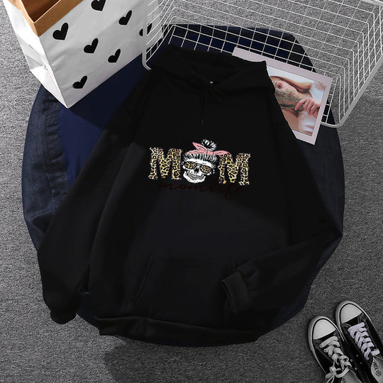 Damen nan Kapuzenpullover mit "Momlife" Skull-Print, Kängurutasche, weichem Fleece-Innenfutter und lockerer Oversize-Passform Shop Nory