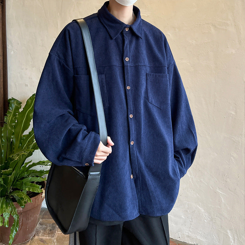 Herren oversized Kordhemdjacke mit aufgesetzten Brusttaschen, abgerundetem Saum und lockerer Silhouette Shop Nory