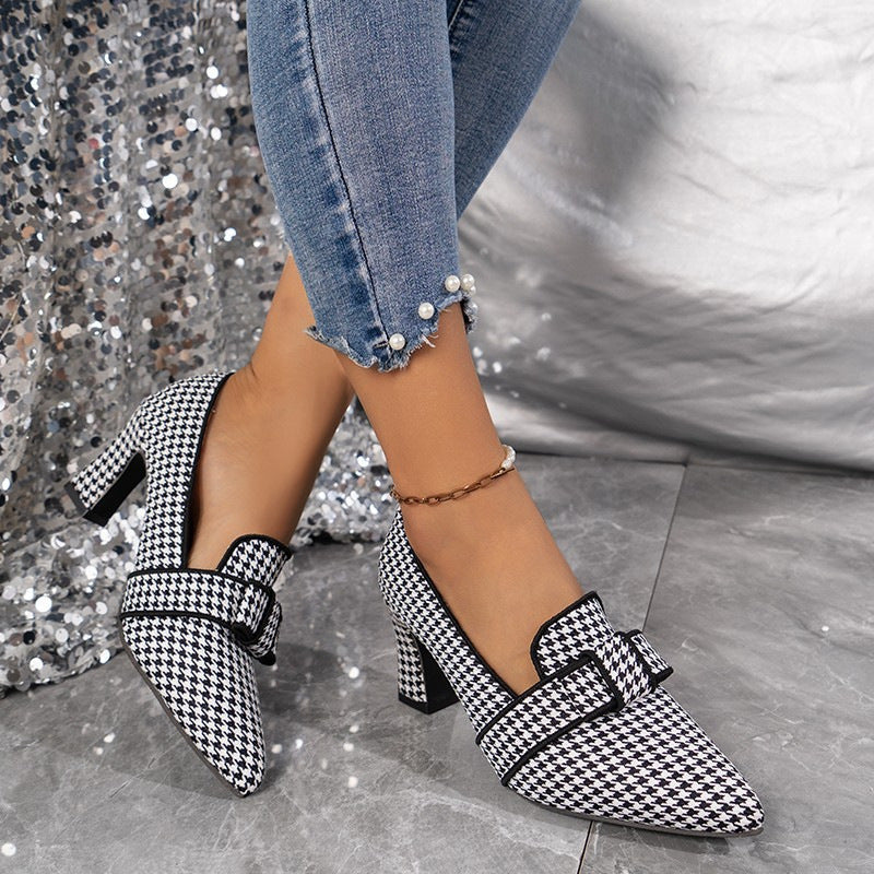 Damen elegante Pumps mit ausgefallenem Karomuster und modischem Schleifendesign