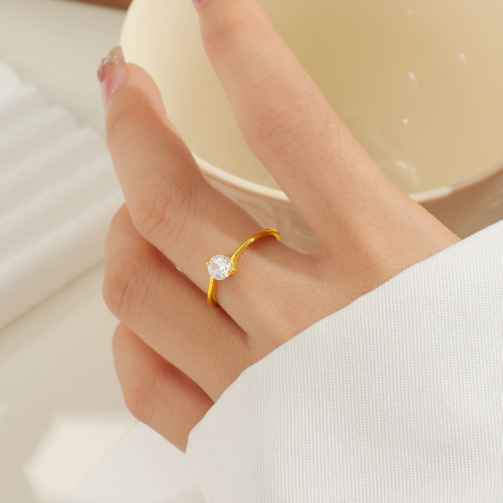 Damen eleganter Ring mit funkelndem Herzanhänger Shop Nory