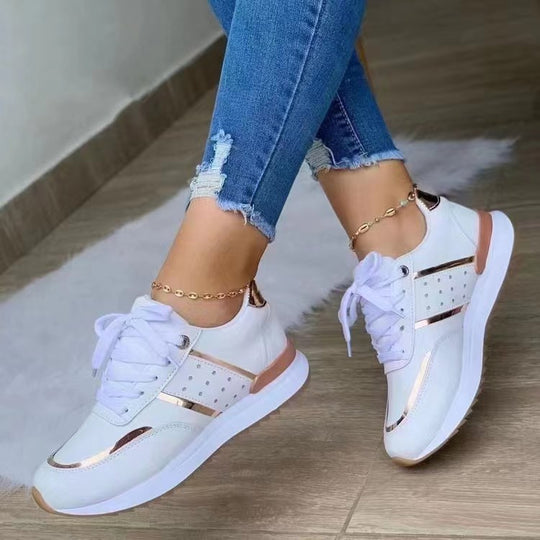 Damen Elegante City-Keil-Sneaker mit Wildleder‑Mesh‑Mix und goldenen Zierstreifen Shop Nory