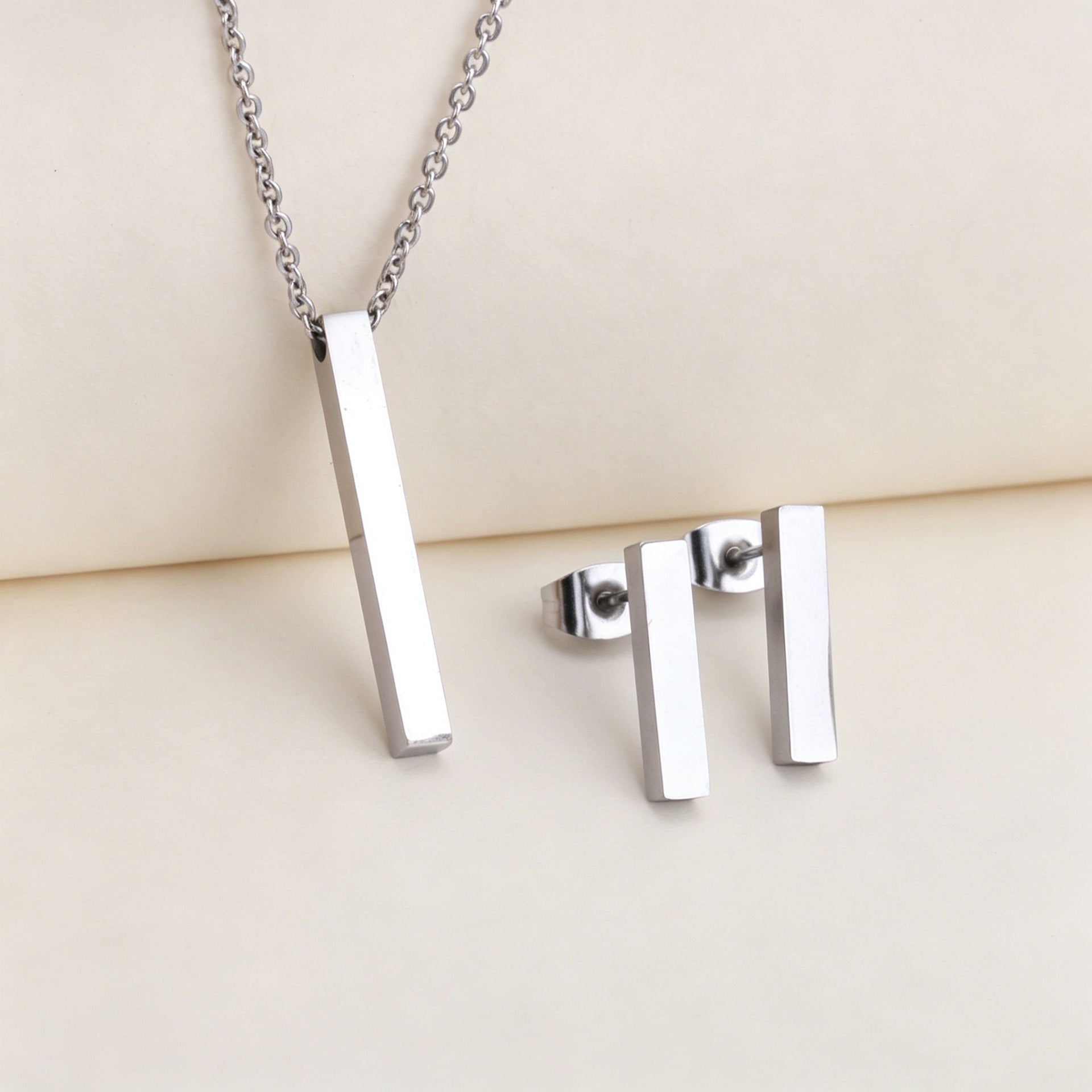 Damen modernes Edelstahl Schmuckset Shop Nory