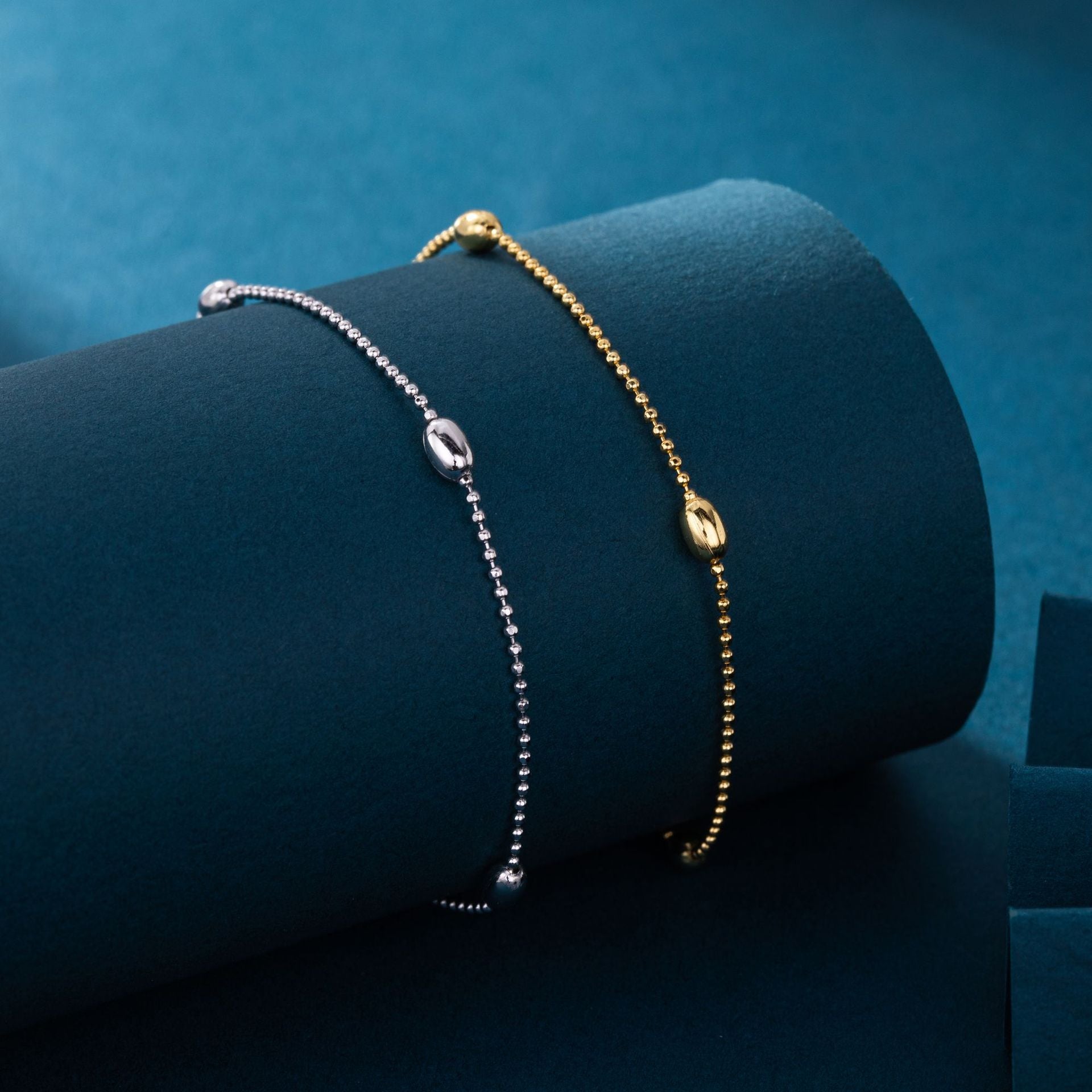 Damen Armband aus 925 Sterling Silber mit eleganten goldfarbenen Akzenten Shop Nory