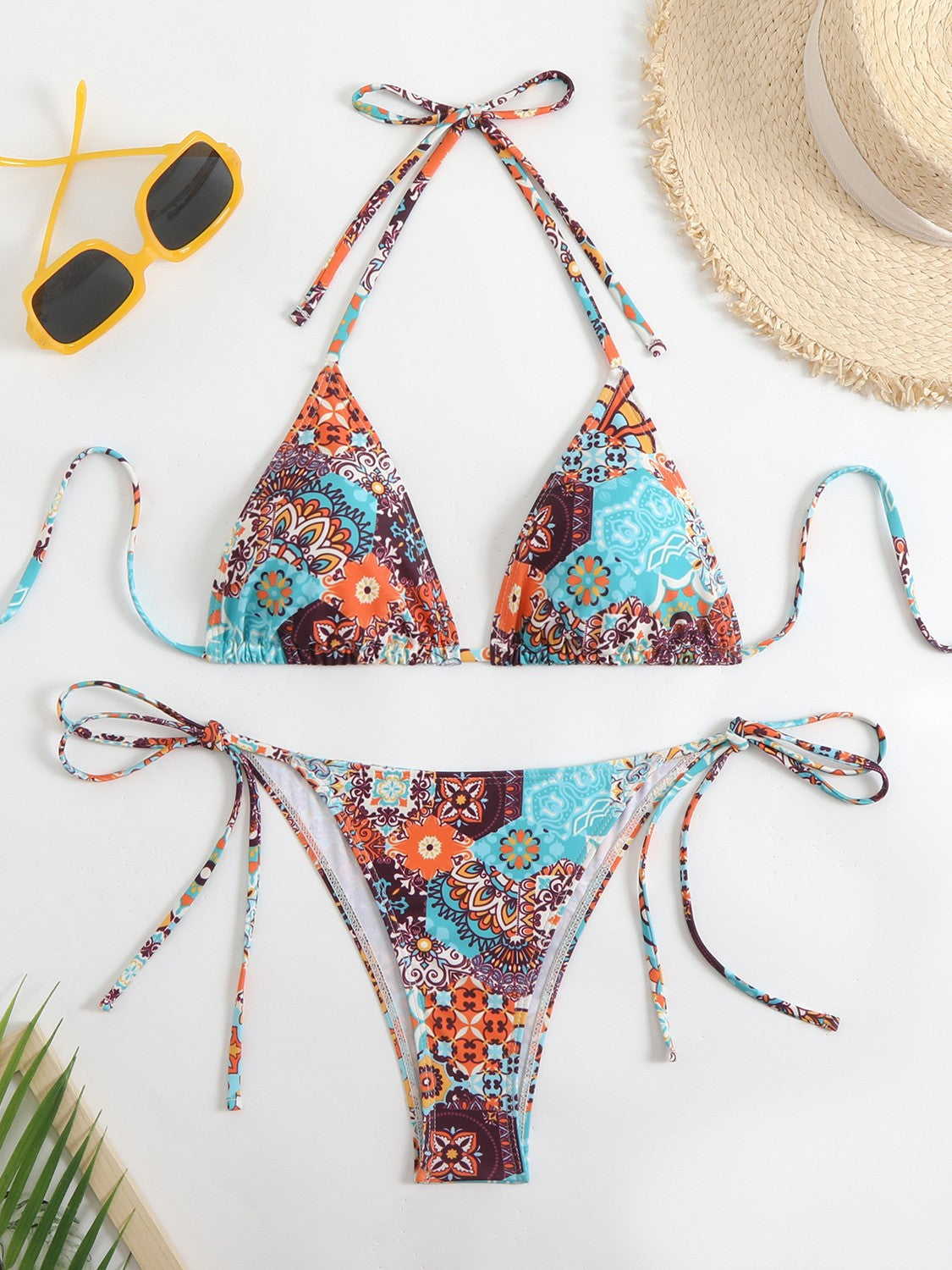 Damen Triangel-Bikini-Set mit verspieltem Blumenmuster und feinen BindShopnoryändern