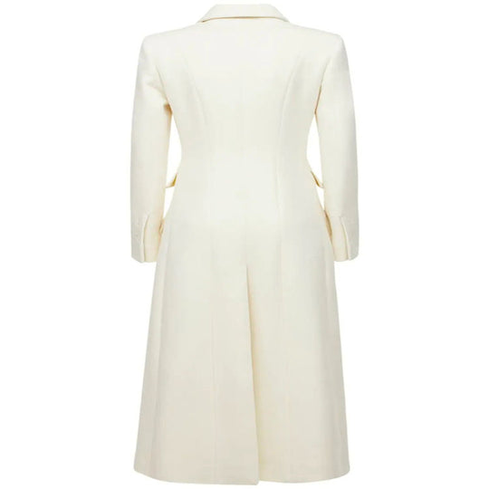 Damen Langmantel im minimalistischen Blazer‑Stil mit verdeckter Knopfleiste und dreifacher Pattentasche Shop Nory