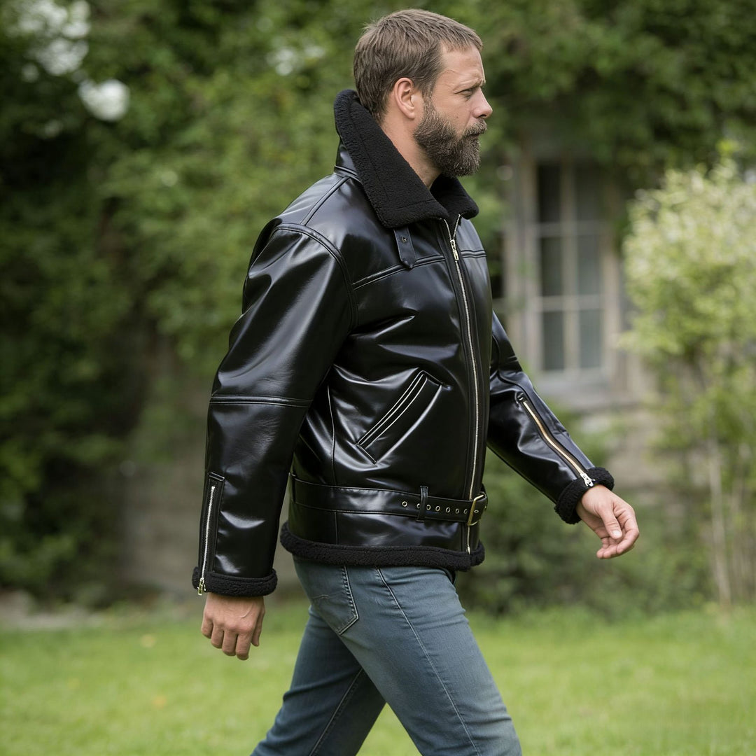 Herren Kunstleder-Fliegerjacke mit Teddyfutter, Reißverschlusstaschen und Taillengürtel Shop Nory
