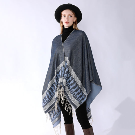 Damen Capeponcho aus feinem Wollmix mit ornamentaler Bordürenkante und Zipfelrand Shop Nory