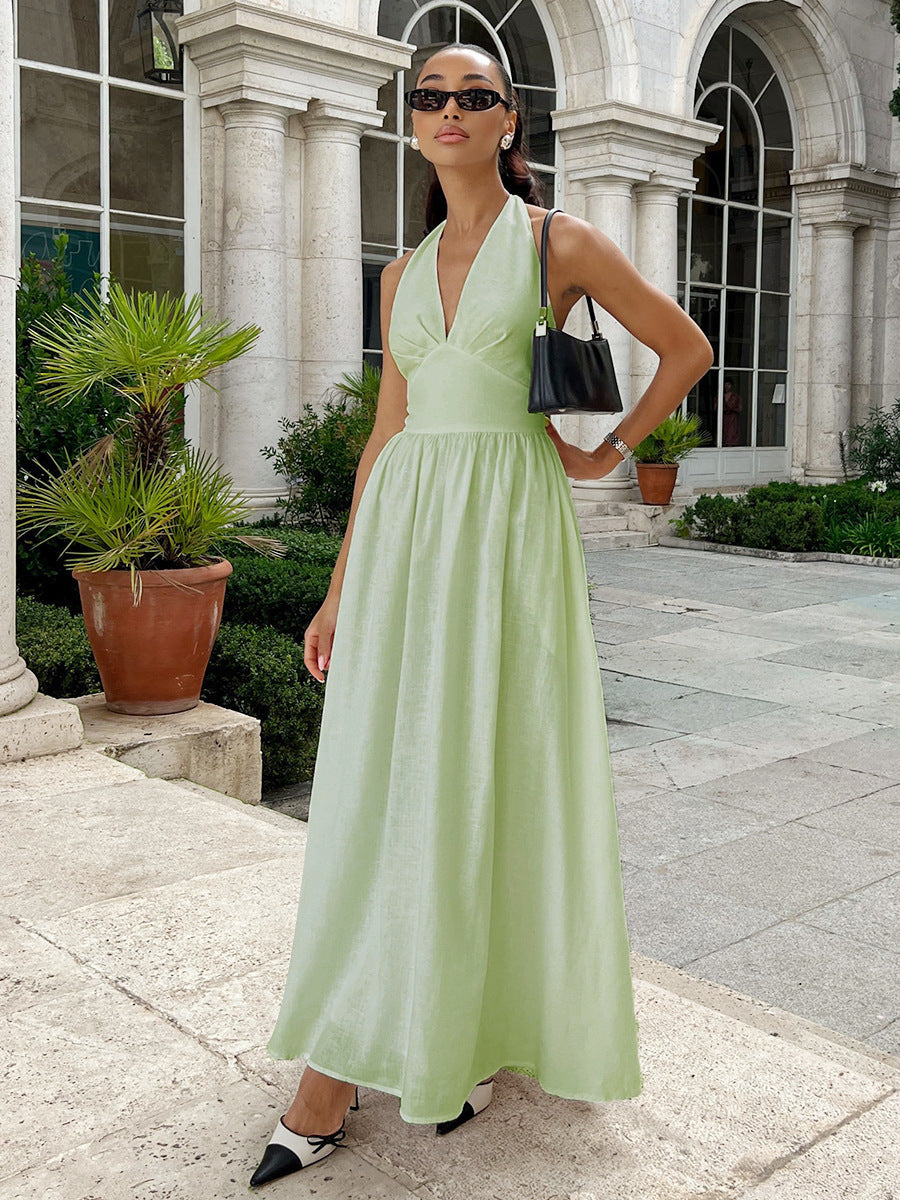 Damen Maxikleid mit tieferem V-Ausschnitt und fließendem Rock