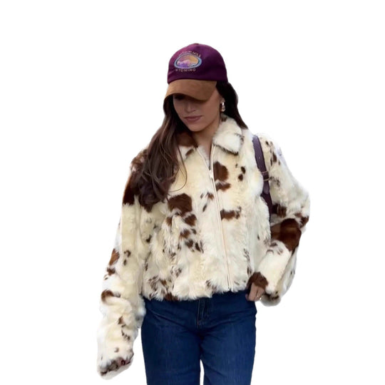 Damen Kurz geschnittene Cropped Kunstfelljacke mit Stehkragen und Fleckenmuster Shop Nory