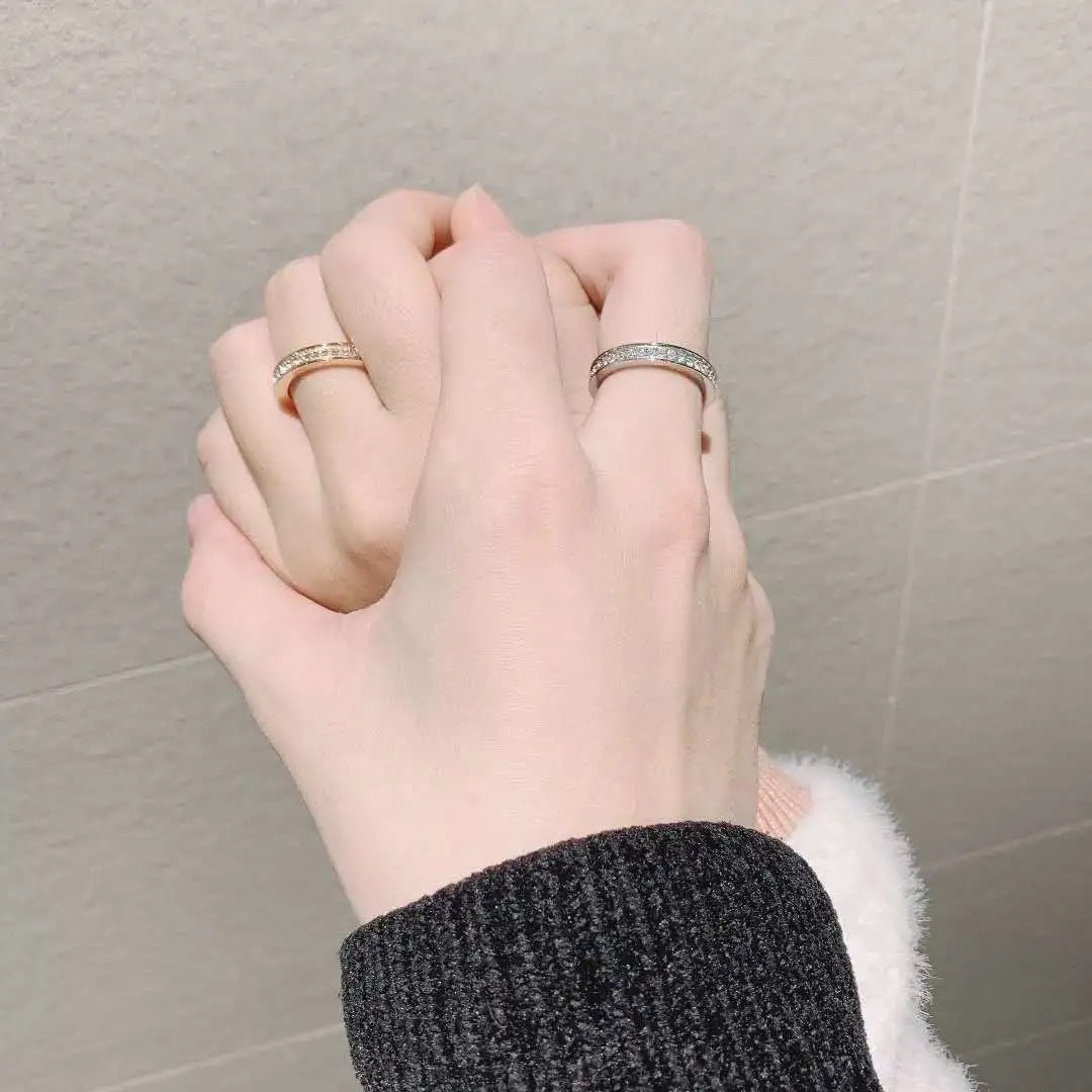 Damen Zarter und funkelnder Eternity-Ring mit Zirkonia Shop Nory