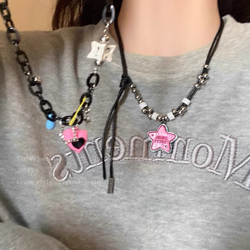 Damen Kette mit buntem sternförmigen Anhänger und einzigartigem Design Shop Nory