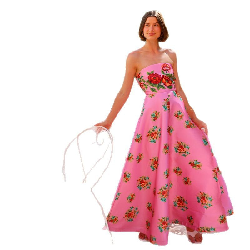 Damen Ballkleid mit floralem Oberteil und schwingendem Rock