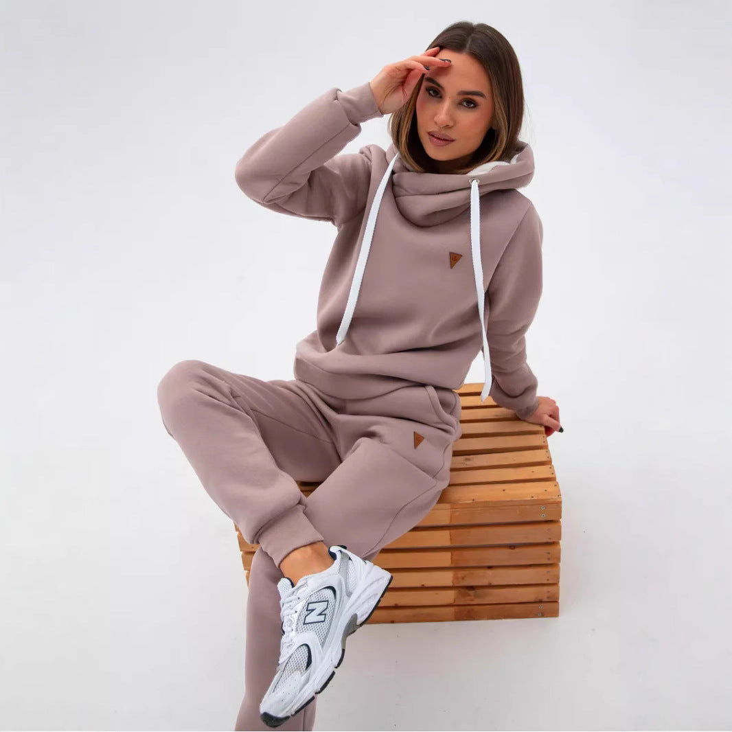 Damen Loungewear-Set mit Schalkragen-Hoodie und taillierter Jogginghose Shop Nory