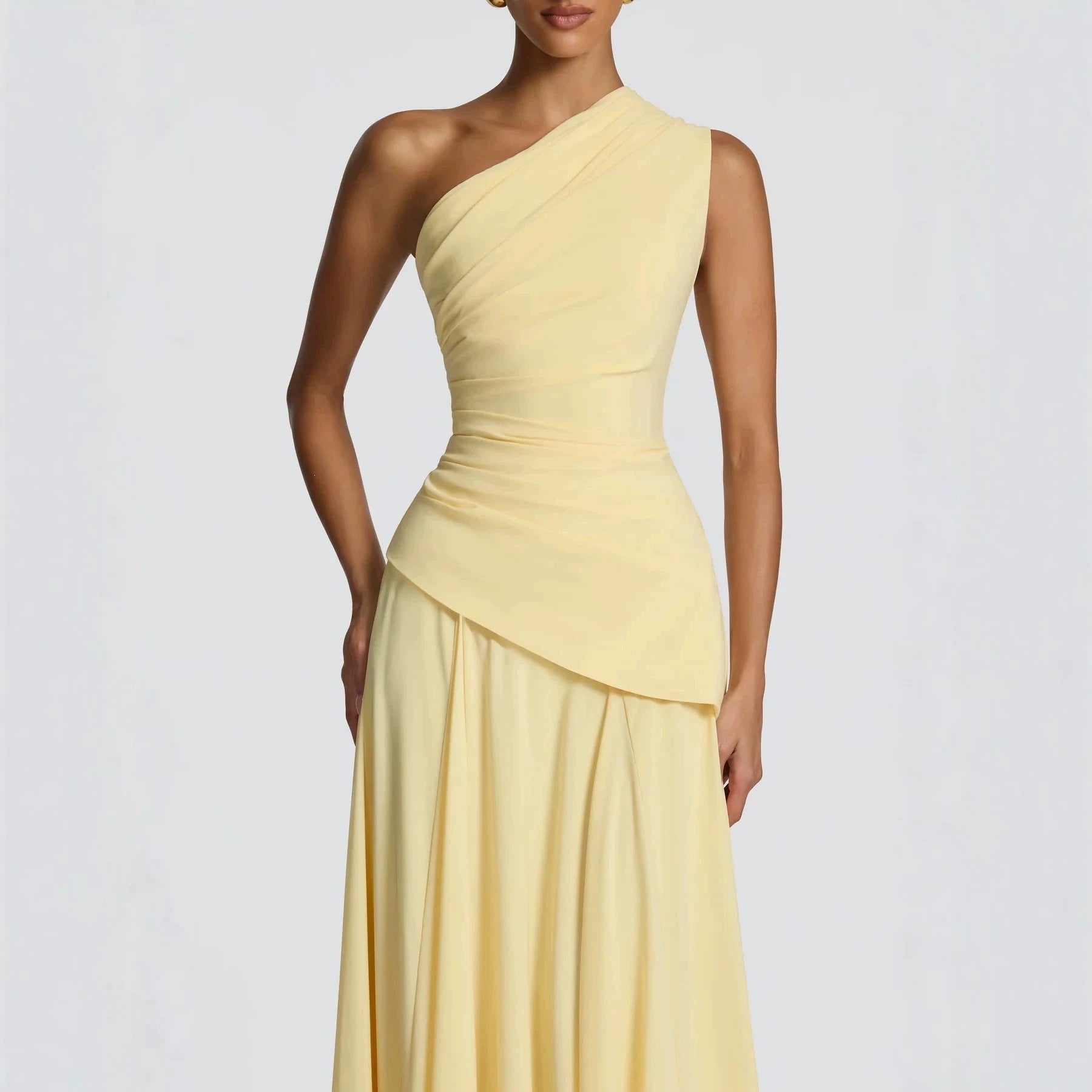 Damen Elegantes One-Shoulder Maxikleid mit fließenden Drapierungen