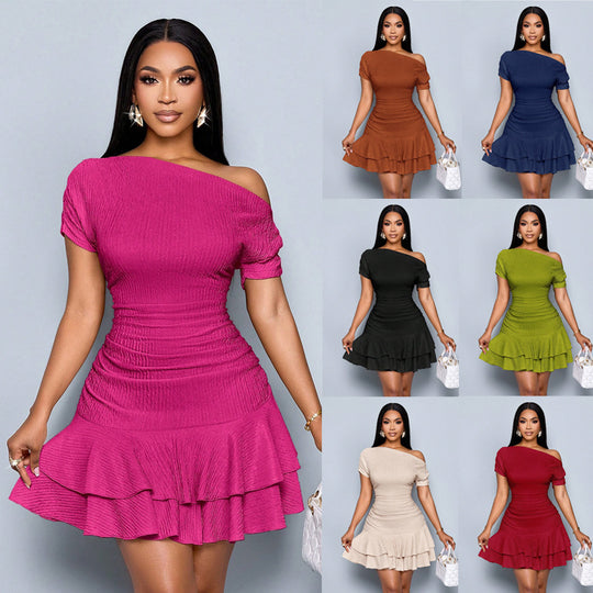 Damen Figurbetontes gerafftes schulterfreies Minikleid mit Stufenvolant und Kreppstruktur Shop Nory
