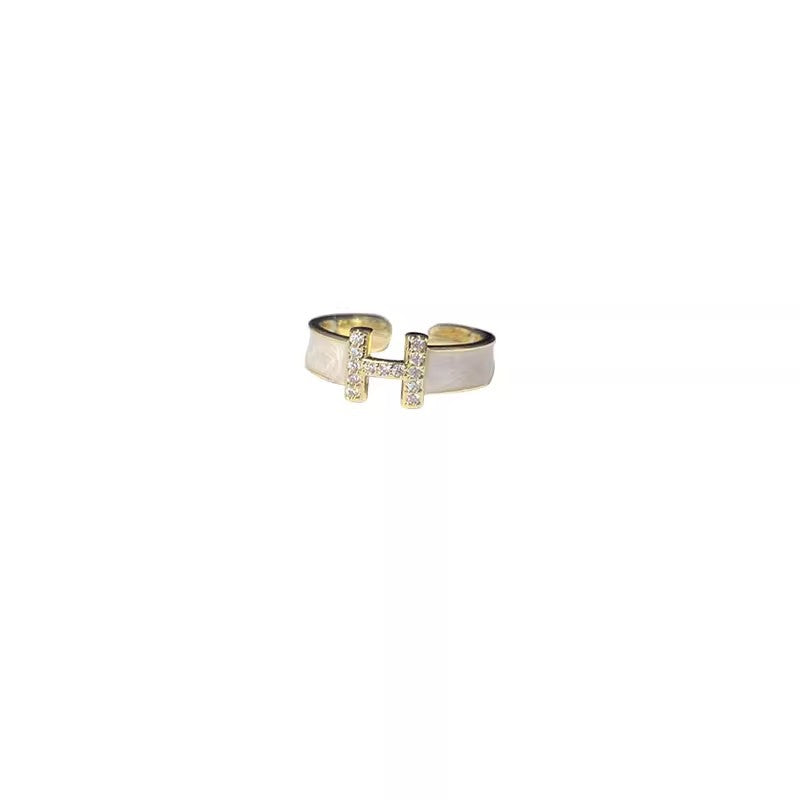 Damen Zierlicher Ring mit modernem Design und funkelnden Akzenten Shop Nory