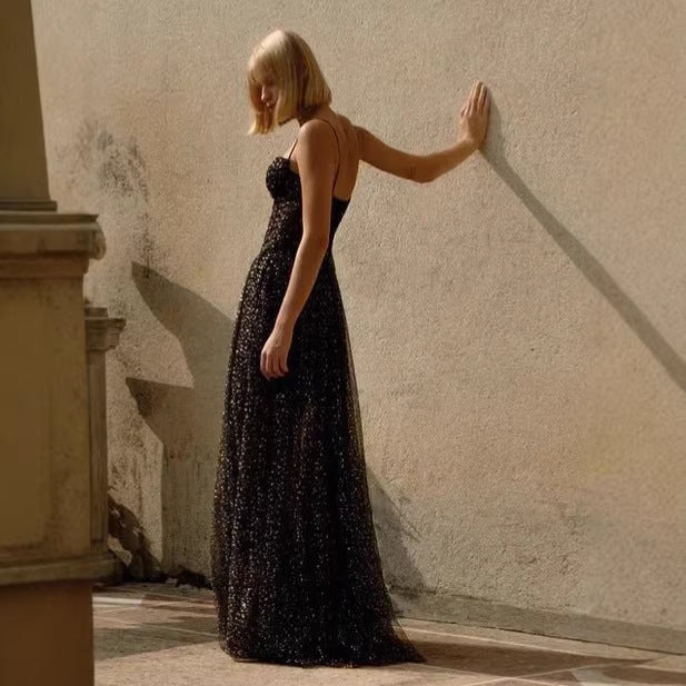 Damen glamouröses Abendkleid mit transparentem Rock und eleganten Details Shopnory