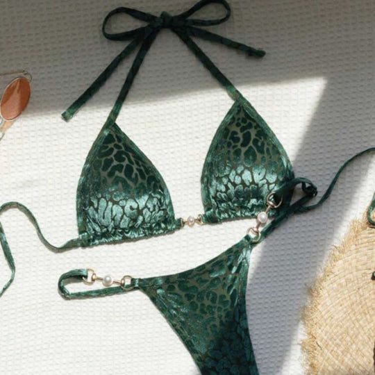 Damen Triangel-Bikini mit dekorativen Akzenten und raffiniertem Schnitt