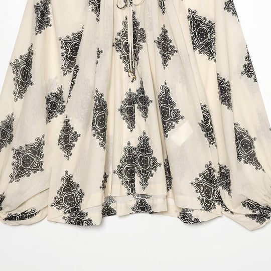 Damen Leichte Chiffon-Tunika mit Rüschenkragen, Bindeband und Ballonärmeln Shop Nory