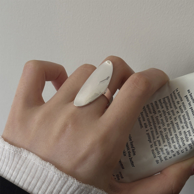 Damen eleganter und moderner Ring mit polierter Oberfläche Shop Nory
